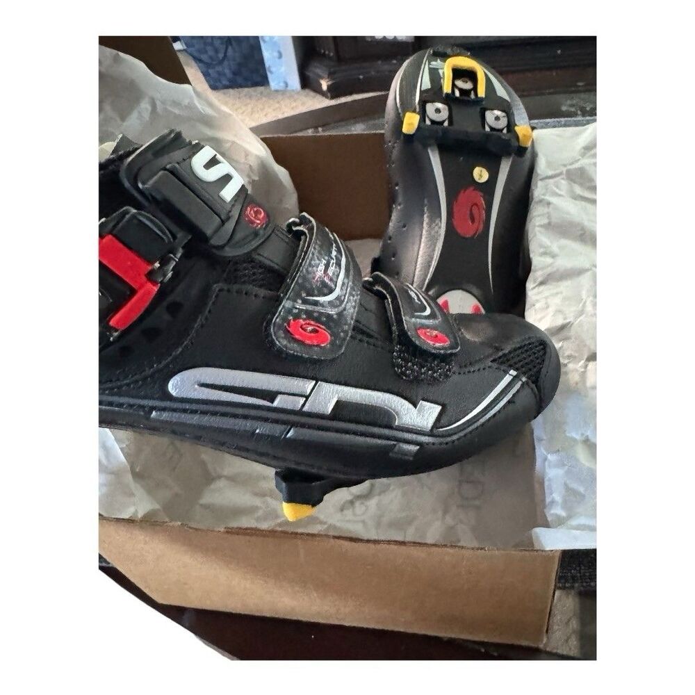 Sidi Genius 7 road cycling shoes in Black (BLK), size EUR 43.5 (US 9.5) - Picture 9 of 12